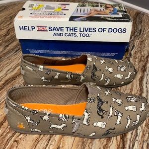 Bobs from Skechers with memory foam size 8M NWOT